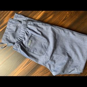 Med couture scrub pants NWOT size M tall